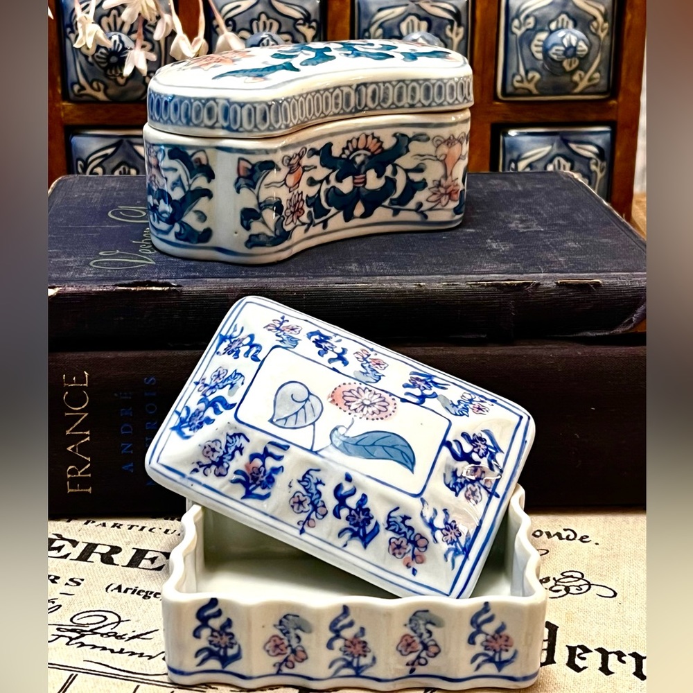 Vintage Set/2 Chinese Porcelain Trinket Boxes